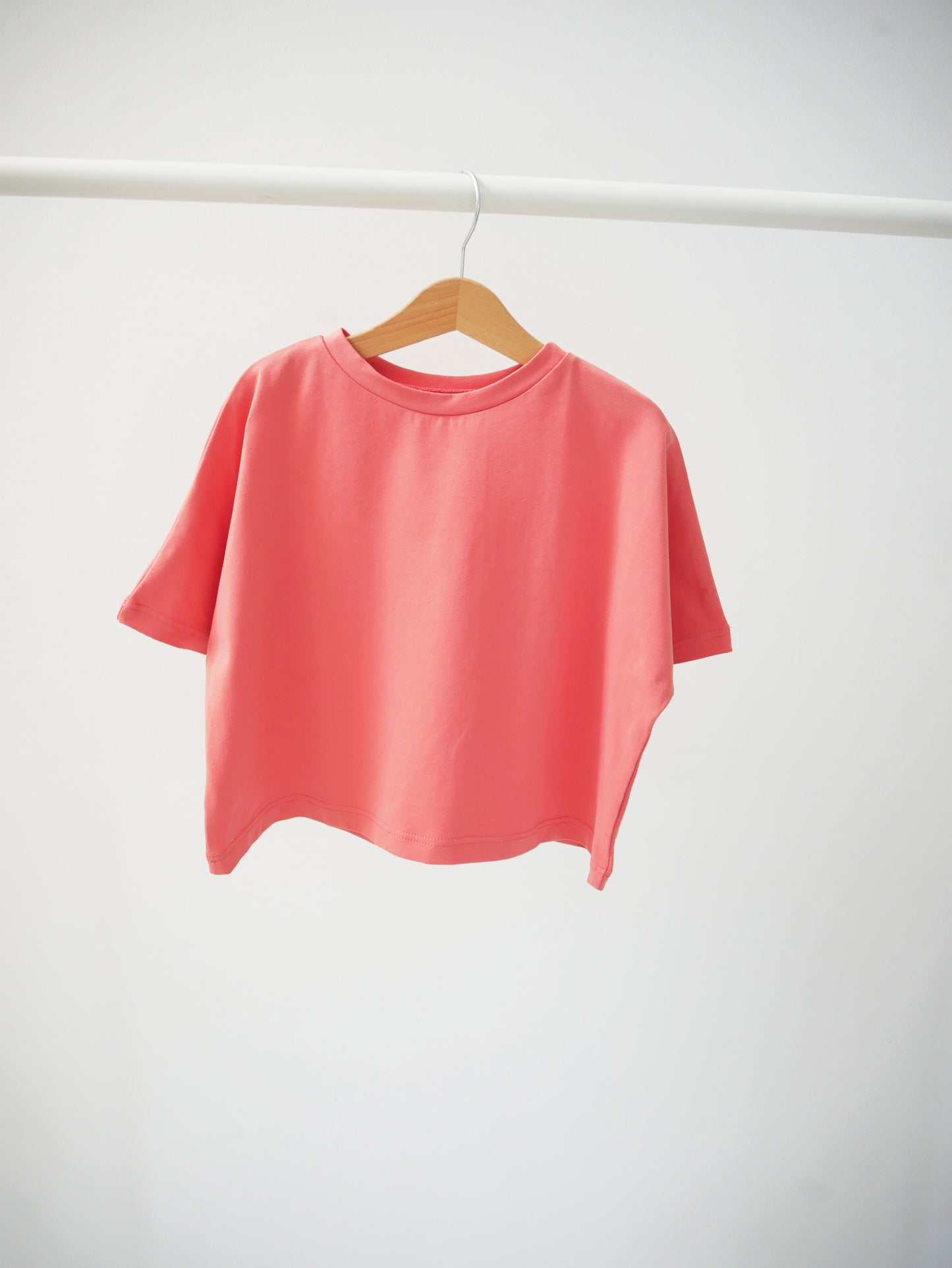 peach tshirt