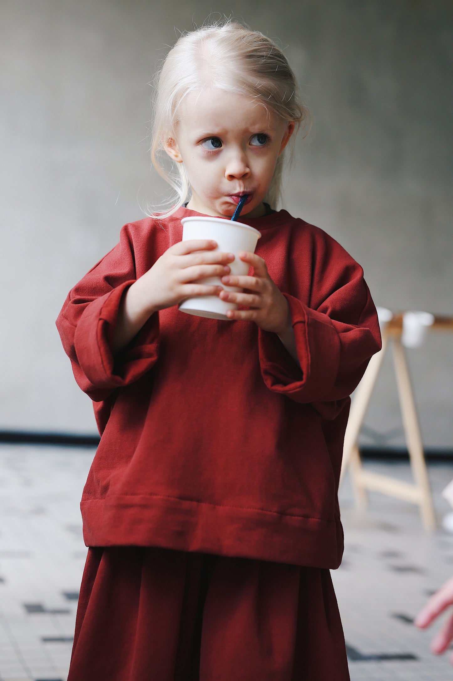 sweatshirt in rust colour