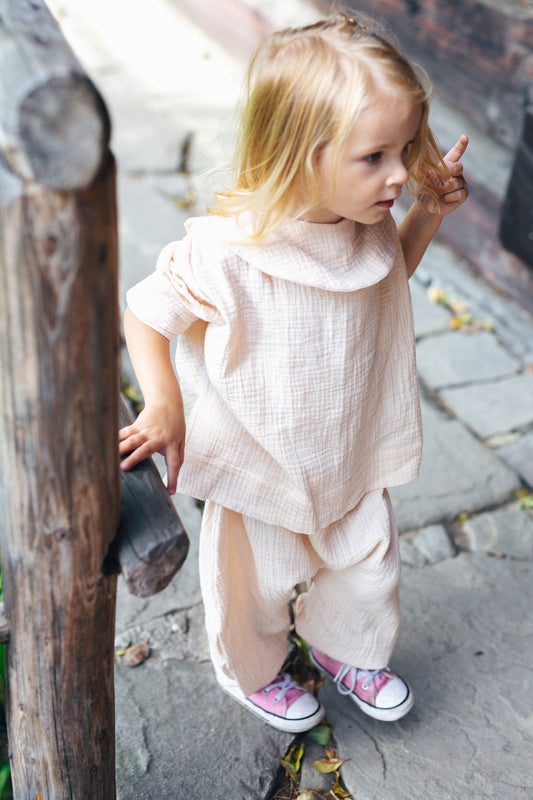 bluzka ecru z dużym, okrągłym kołnierzem